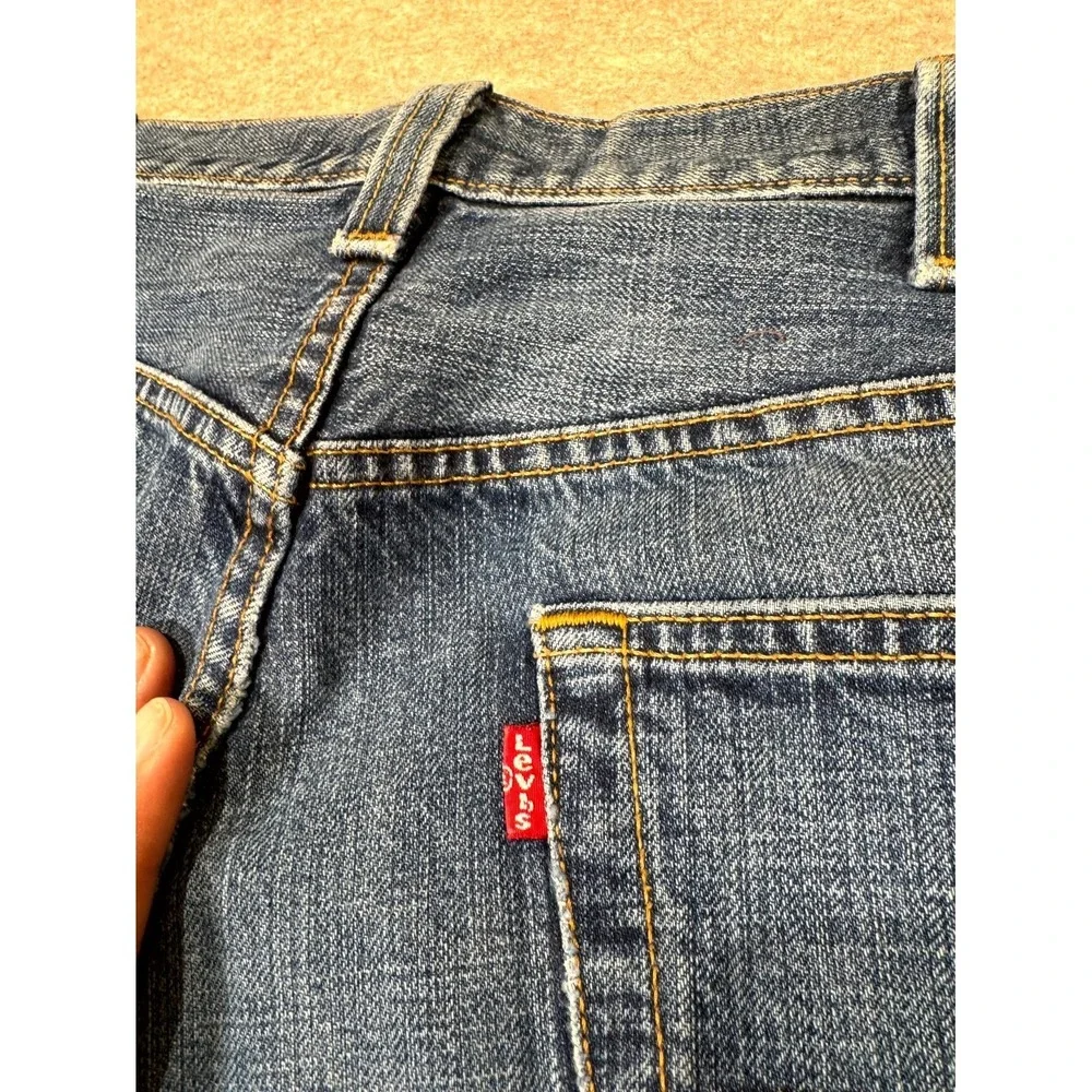 Levis 501 Straight Jeans Mens 40x32 Blue Whiskering Denim Cotton Button Fly